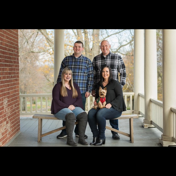 Meet your Posher, Linda - Picture 1 of 8